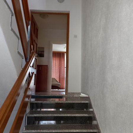 Bugenvilija Duće Exteriör bild