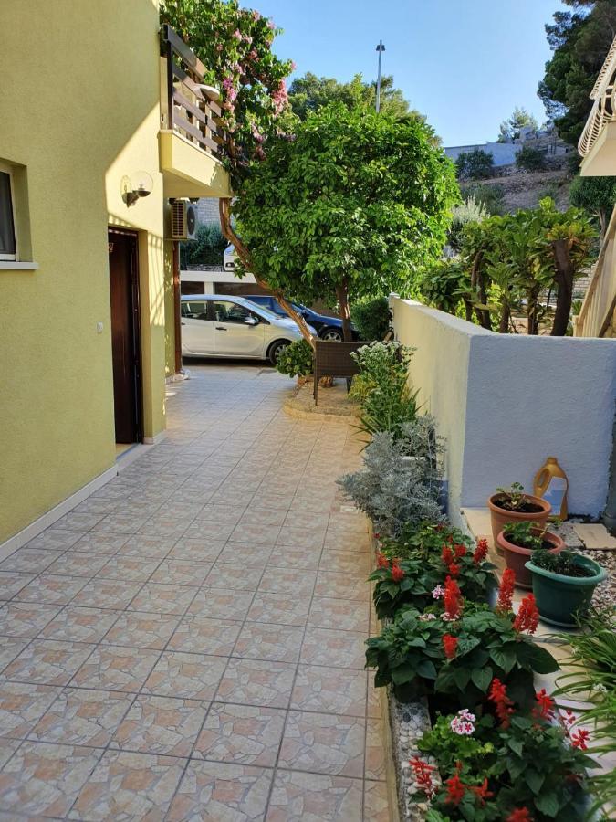 Bugenvilija Duće Exteriör bild