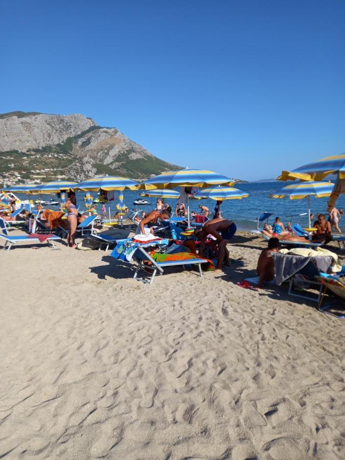 Bugenvilija Duće Exteriör bild